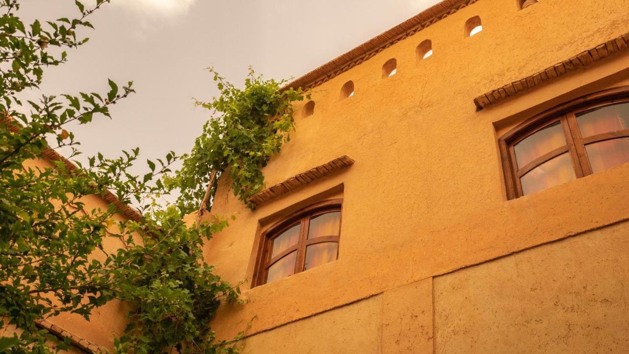 Dar Essalama Dades Akhendachou n'Ait Ouffi ภายนอก รูปภาพ